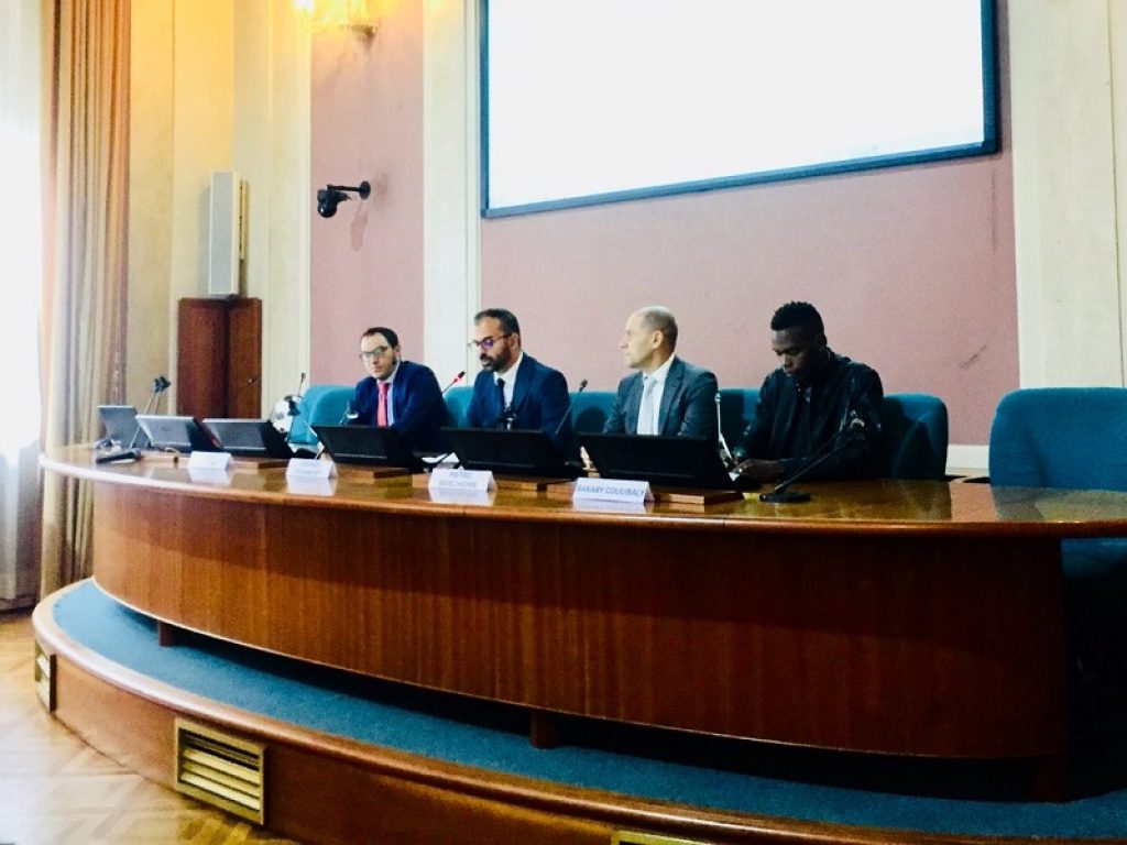 Il Vice Ministro dell'Istruzione, Lorenzo Fioramonti, presenta l’utilizzo della tecnologia blockchain per il riconoscimento dei titoli dei rifugiati