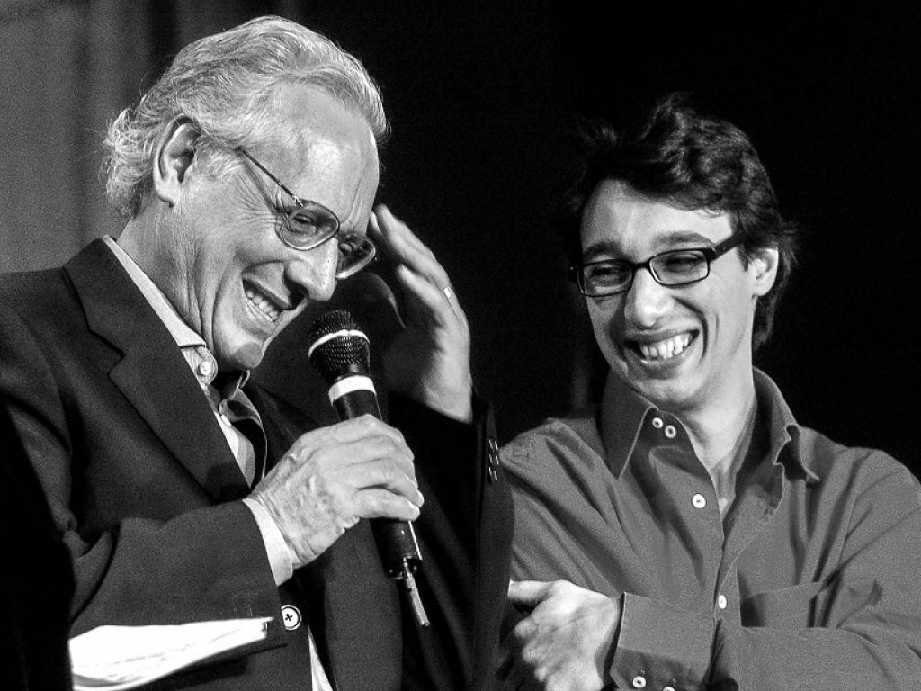 Paolo Jannacci, figlio del grande cantautore Enzo Jannacci, accompagnato dalla sua jazz band proporrà al pianoforte i più grandi successi del padre nello spettacolo a ingresso gratuito dell'11 ottobre alle 20:30 a Milano alla Chiesa dei Frati Cappuccini