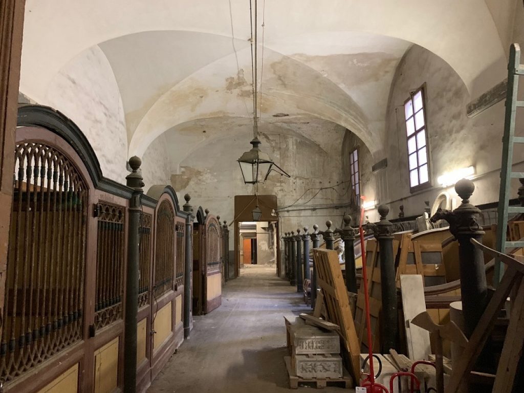 Via allo sgombero delle ex stalle lorenesi, destinate ad ospitare il futuro Museo delle Carrozze di Palazzo Pitti