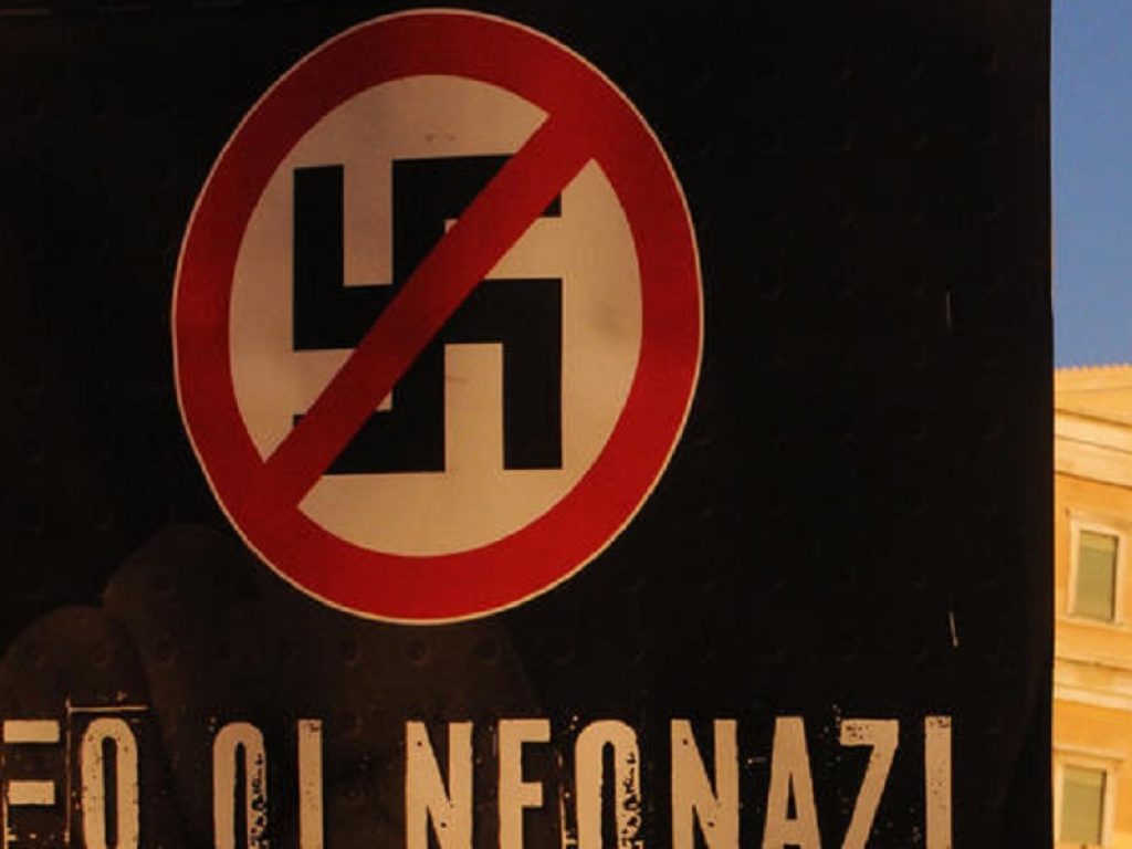Presunte collusioni tra politici e polizia con neofascisti e neonazisti in alcuni paesi dell'Unione europea: l'Europarlamento chiede la messa al bando dei gruppi estremisti