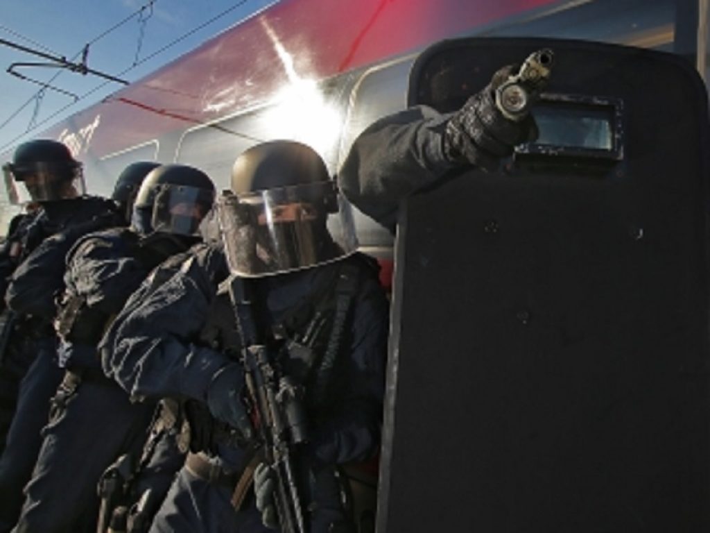 A Roma la cerimonia per i 40 anni dalla fondazione del Nucleo operativo centrale di sicurezza (Nocs) della Polizia di Stato alla presenza di Gabrielli e Salvini