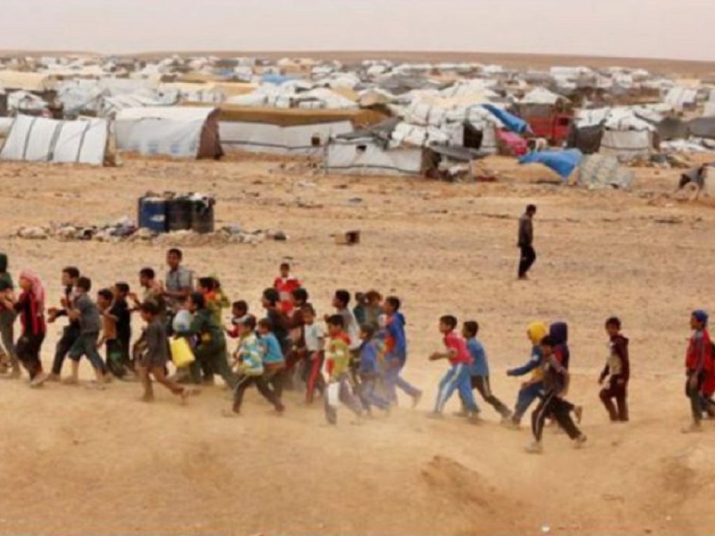 Allarme UNICEF: a Rukban, vicino al confine nord-orientale della Giordania con la Siria, altri due minori morti senza accesso a un ospedale. Con l'arrivo del freddo a rischio migliaia di persone