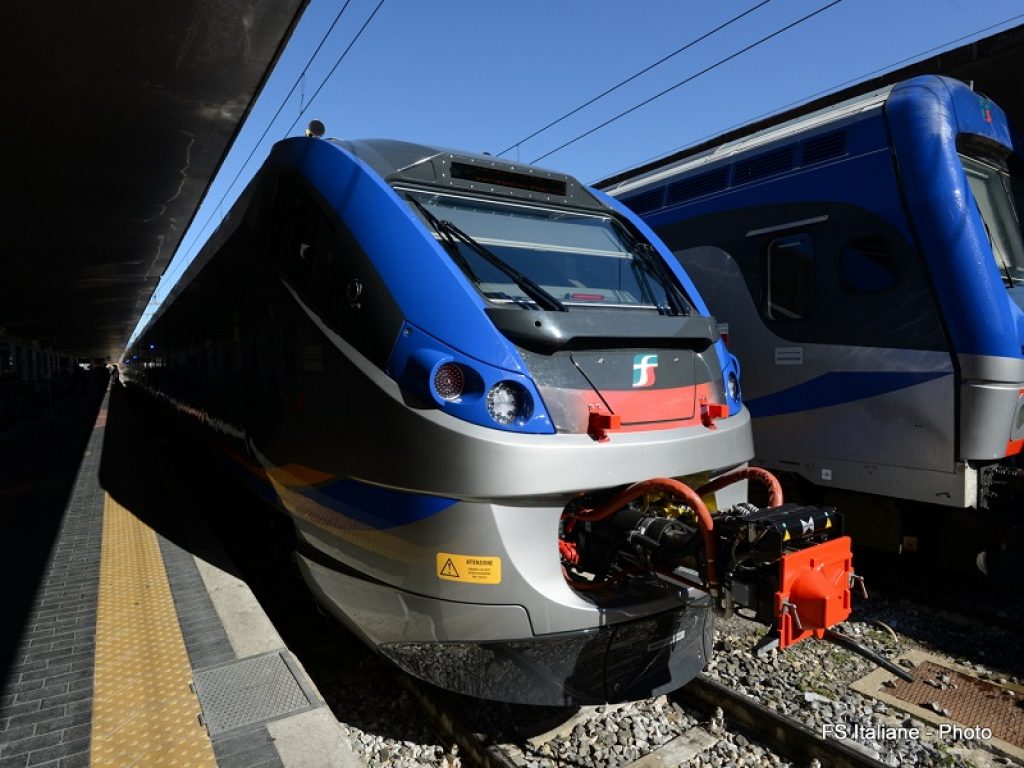 Taglio del nastro questa mattina a Firenze Santa Maria Novella: entro fine 2018 completata la fornitura prevista dei 20 nuovi Jazz