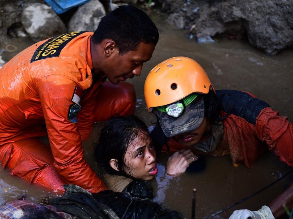 Terremoto e Tsunami in Indonesia, UNICEF: alto numero di bambini non accompagnati e separati dalle famiglie nel Sulawesi. Al via ai processi di identificazione e ricongiungimento familiare