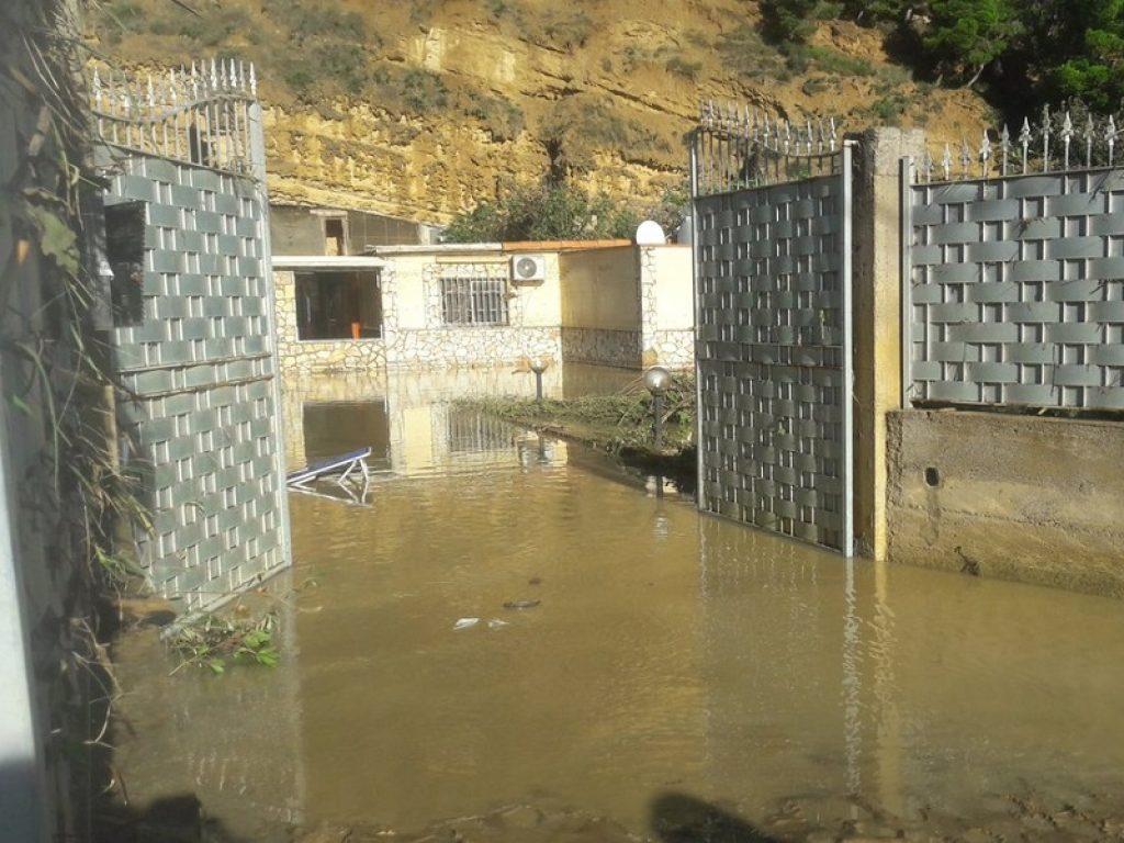 Tragedia a Casteldaccia, in provincia di Palermo: due famiglie annegate in un casolare di campagna. Le altre vittime del maltempo nel palermitano e nell'agrigentino