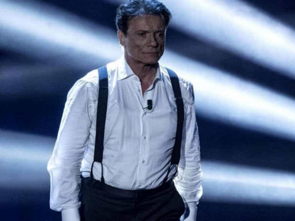 Massimo Ranieri in scena al Teatro Augusteo da venerdì 22 novembre con lo spettacolo “Malìa, notti splendenti. Napoli 1950-1960”