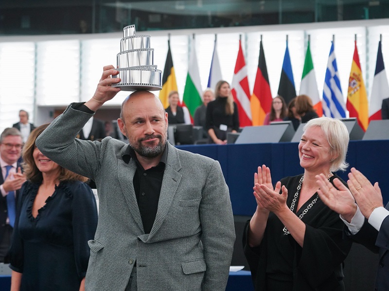 I tre film in competizione per il Premio LUX sono: ‘Un altro giro’, ‘Collective (Colectiv)’ e ‘Corpus Christi’. Votazioni online fino ad aprile