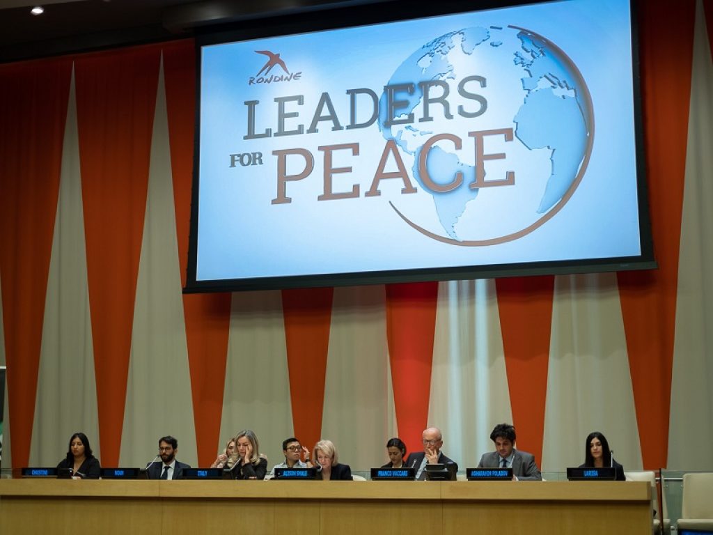 Rondine Cittadella della Pace protagonista al Palazzo di Vetro di New York per il lancio della campagna Leaders for Peace alle Nazioni Unite in occasione del 70° anniversario della Dichiarazione Universale dei Diritti dell’Uomo