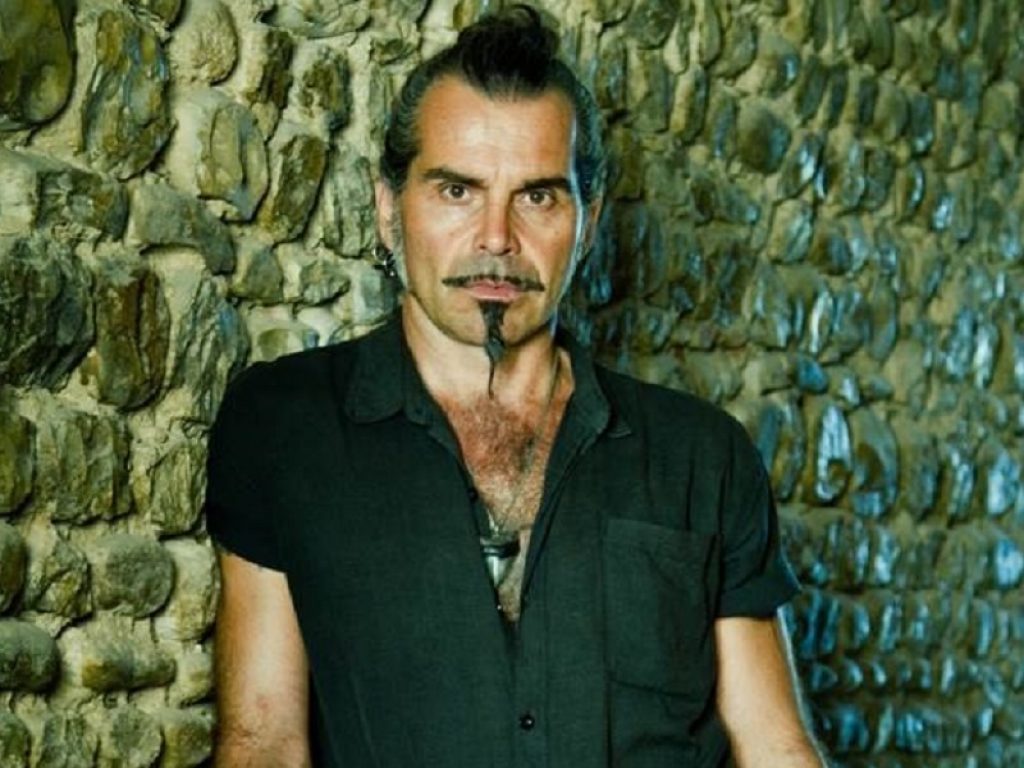 Ligabue, Pelù e Negramaro sono per tutti “Desideri all’asta”: fino al 12 dicembre personaggi del mondo della musica e dell’arte insieme per l’asta su eBay a favore di Progetto Arca onlus