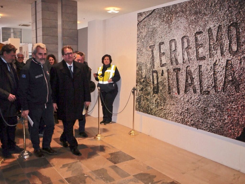 "Terremoti d'Italia" è la mostra che 110 anni dopo ricorda il sisma che colpì Messina e Reggio Calabria. Ospitata a Palazzo della cultura sarà visitabile dall'8 al 26 gennaio