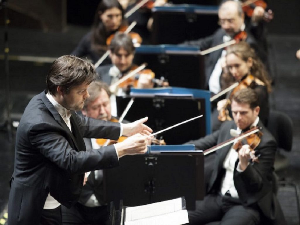 Il direttore d'orchestra Juraj Valčuha (ph. M. Borzoni)