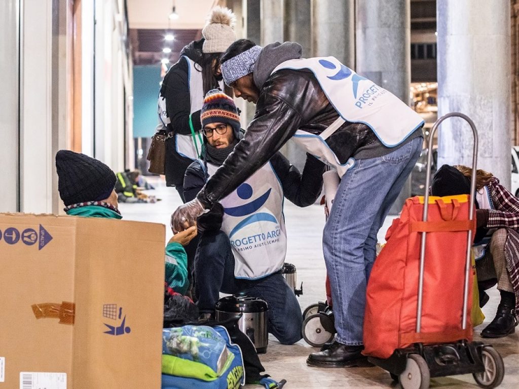 Al via la campagna #EmergenzaFreddo avviata da Progetto Arca onlus per potenziare i servizi dedicati ai senzatetto sia nei centri di accoglienza sia sull'assistenza in strada