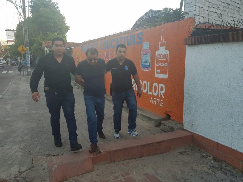 L'aereo che ha riportato Cesare Battisti in Italia è atterrato stamani a Roma: l'ex terrorista dei PAC arrestato in Bolivia sarà ora trasferito nel carcere di Rebibbia