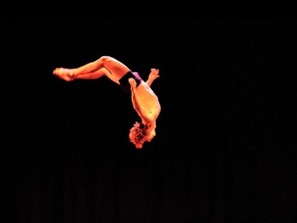 Vito Bortone, ballerino del Teatro Massimo, parla del futuro della danza con l'emergenza Coronavirus: "Il web non può sostituire l’adrenalina del palcoscenico"