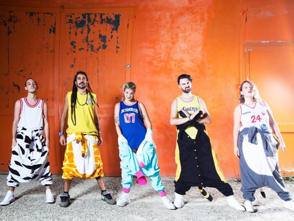Ca$h Machine è il titolo del primo album della band toscana pijamaparty, disponibile da oggi nelle piattaforme digitali per Black Candy Records