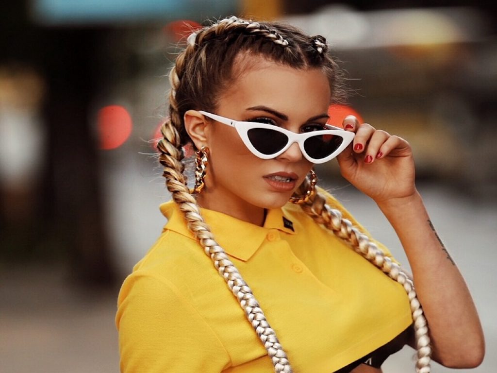 Influencers: perché ci piacciono, li seguiamo e ci vergogniamo a dirlo. Gli esperti di Guidapsicologi.it spiegano fino a che punto ci possono condizionare