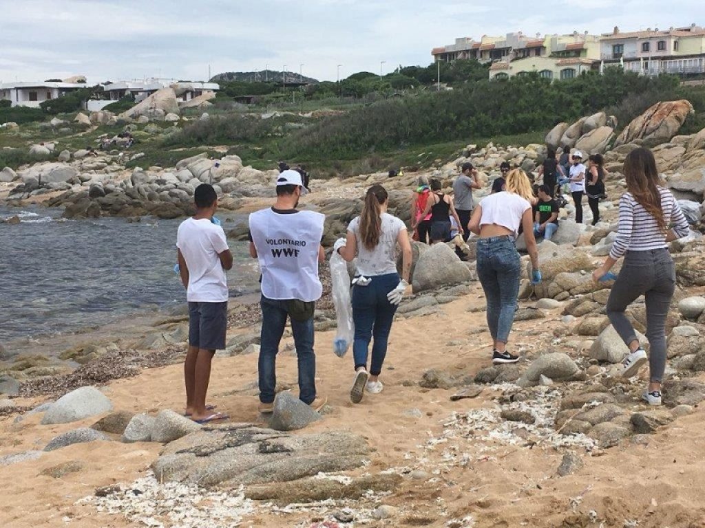 Erosione costiera, plastiche, inciviltà ma anche tanta bellezza nell'ultimo report del WWF Sardegna "Il mare d'inverno"