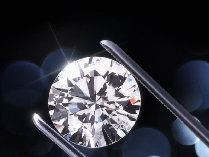 Accordo minerario con la multinazionale russa Alrosa preoccupa la società civile congolese: l'azienda è corresponsabile di disastro ambientale e non rispetta gli standard di sicurezza