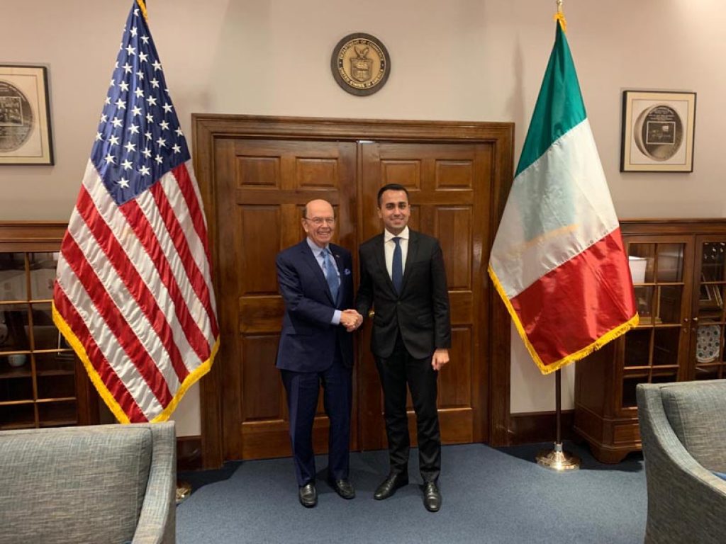 La missione negli Stati Uniti del Ministro dello Sviluppo Economico Luigi Di Maio si sposta a Washington: incontri con il Segretario al commercio Wilbur Ross e le principali aziende dell’economia digitale