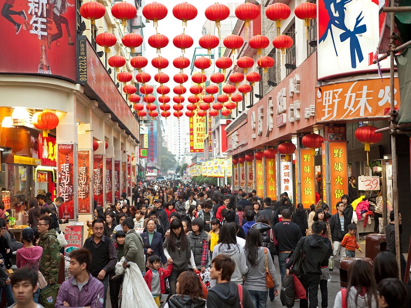 Dopo Lady Gaga, la Cina mette al bando anche Keanu Reeves: la filmografia dell'attore è stata rimossa dalle maggiori piattaforme streaming del Paese