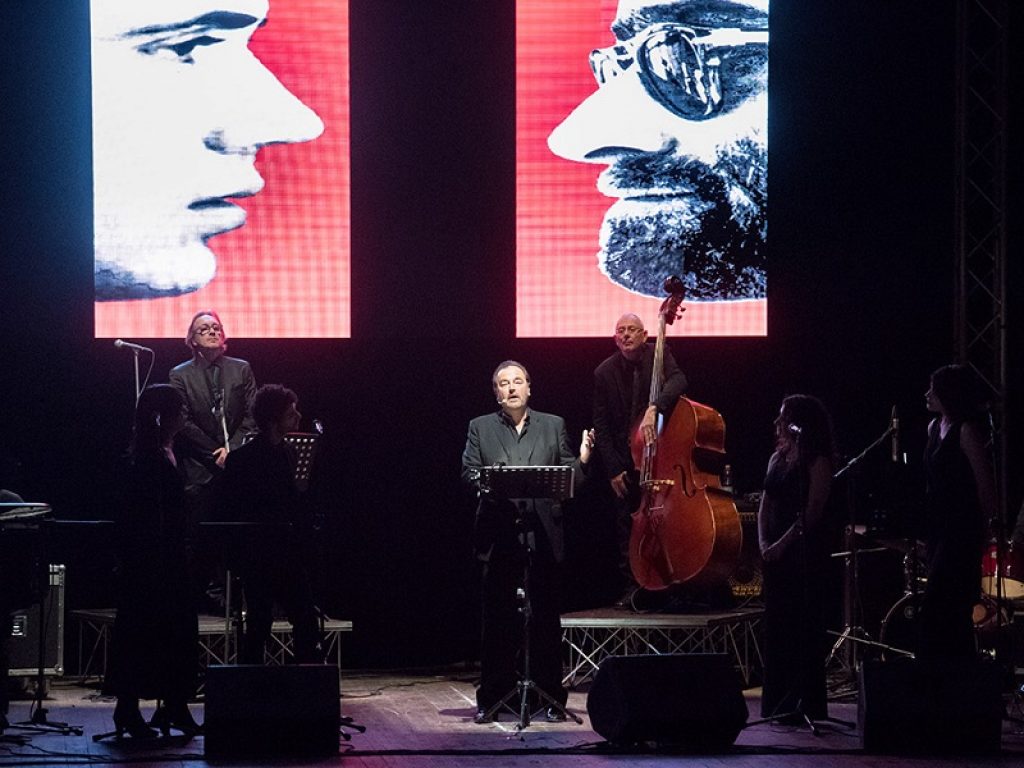 Al Teatro Augusteo di Napoli, lunedì 25 marzo, sarà in scena Sebastiano Somma con “Lucio incontra Lucio”, spettacolo dedicato a Lucio Dalla e Lucio Battisti