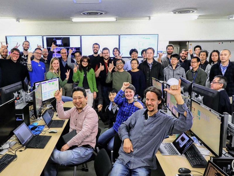 Alla scoperta dell'ignoto: in Giappone l'esperimento Belle II a cui partecipa anche il nostro Istituto Nazionale di Fisica Nucleare ha osservato le sue prime collisioni elettrone-positrone