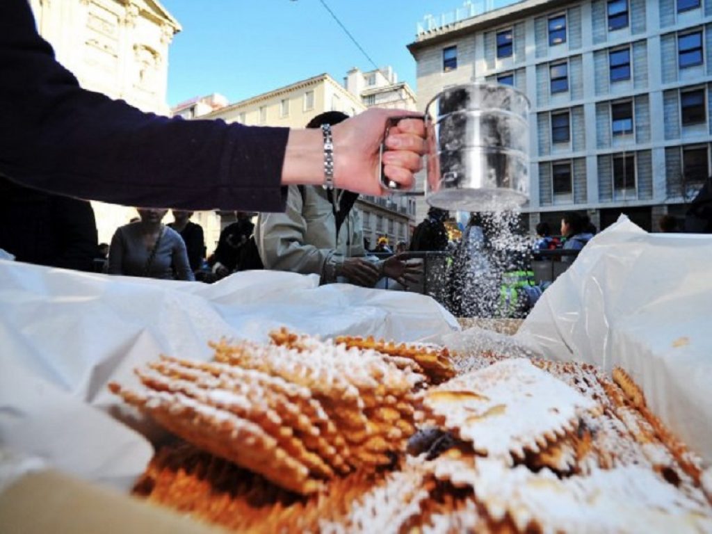 Al mercato di Campagna Amica al Circo Massimo la Coldiretti organizza la prima "sfilata" dei dolci di Carnevale. Iniziative anche in altre città italiane: ecco quali