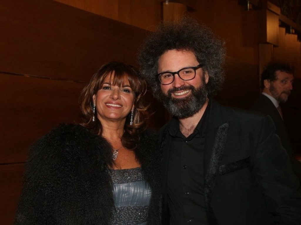 L’attrice e cantante internazionale Elena Bonelli “La Voce di Roma” ha ricevuto il Premio Anna Magnani negli Studi di Cinecittà intitolati a Federico Fellini