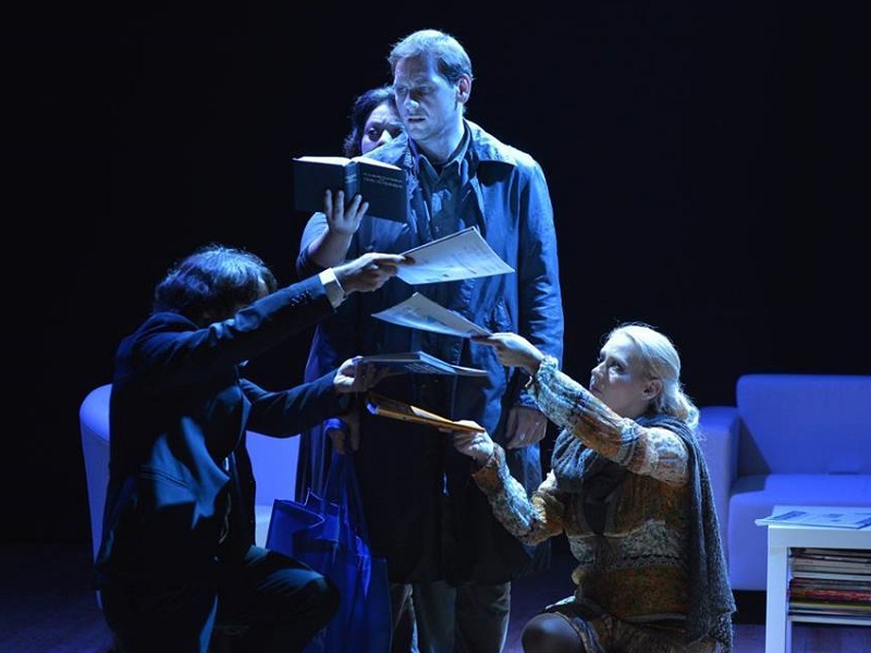 Dal 19 al 24 marzo al Teatro Trastevere arriva lo spettacolo Next Fall scritto da Geoffrey Nauffts e diretto da Davide Nebbia