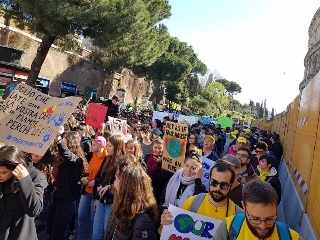 Fridays for future: i cambiamenti del clima, con gli eventi estremi triplicati, hanno provocato oltre 14 miliardi di euro nell'ultimo decennio al comparto agricolo