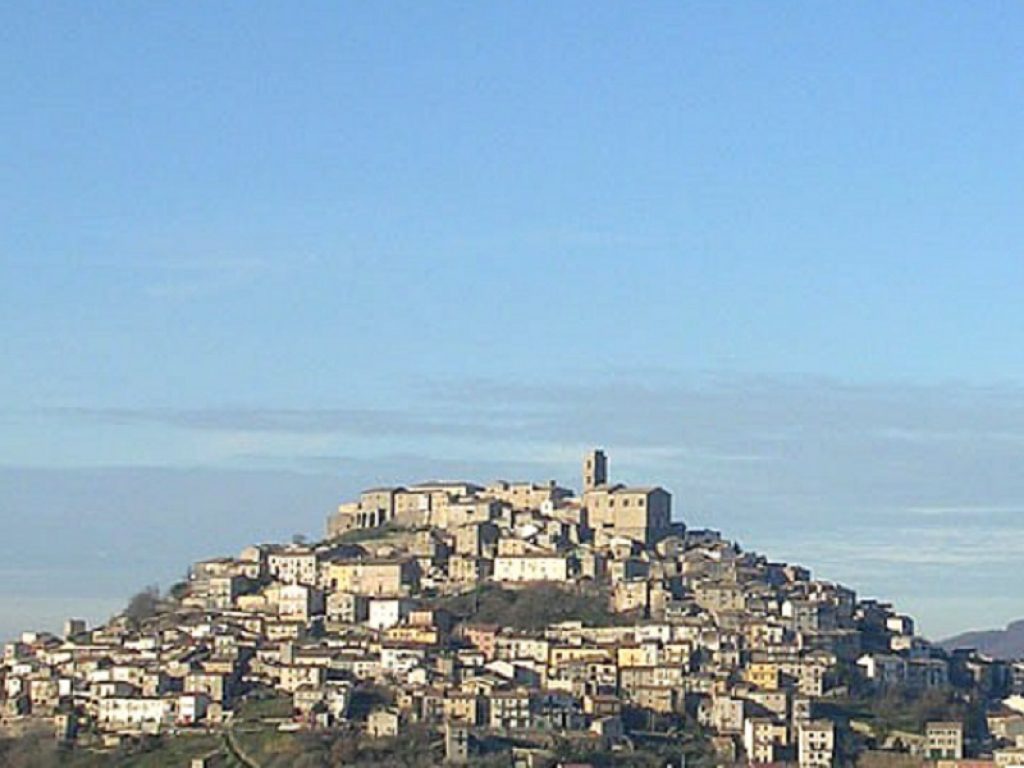 Il ministro dell'Interno Salvini annuncia lo stanziamento di 11 milioni di euro per lo sviluppo dei comuni montani: "È un altro aiuto concreto per il territorio"