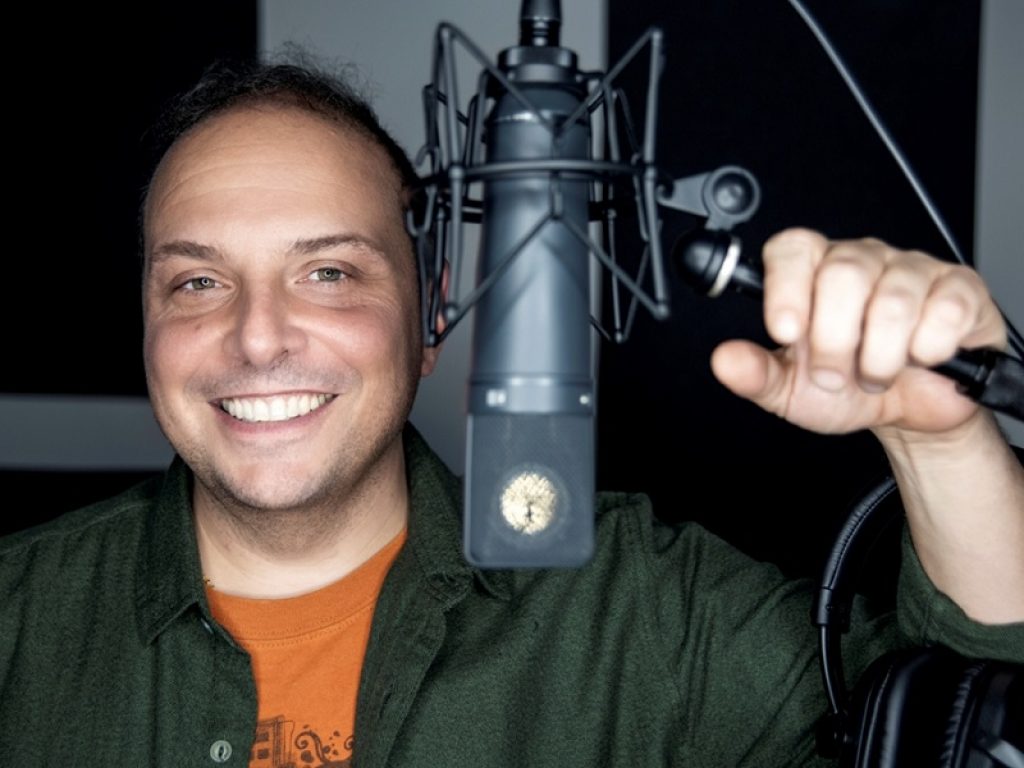 "Grazie Danié": il cantante romano Brusco omaggia il centrocampista della Roma Daniele De Rossi che oggi giocherà l'ultima partita con i giallorossi