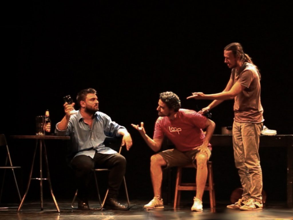 Prima di Pasqua, dal 16 al 20 aprile al Teatro Trastevere a Roma lo spettacolo La teoria del rospo da un’idea di Monica Maffei e Emiliano De Magistris