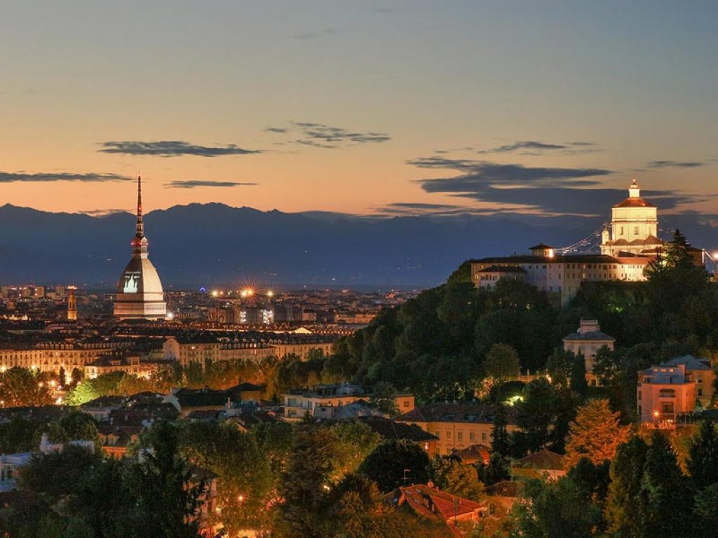 La città di Torino ospiterà dal 2021 al 2025 l’ATP Finals di Tennis: soddisfatti il vicepremier Luigi Di Maio e il sindaco del capoluogo piemontese, Chiara Appendino