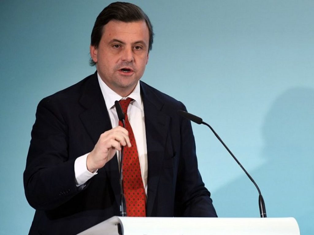 Scontro tra Calenda e Zingaretti, con il primo che attacca: "Il Partito democratico è irrecuperabile, non ha capito il messaggio del voto in Emilia-Romagna e Calabria"