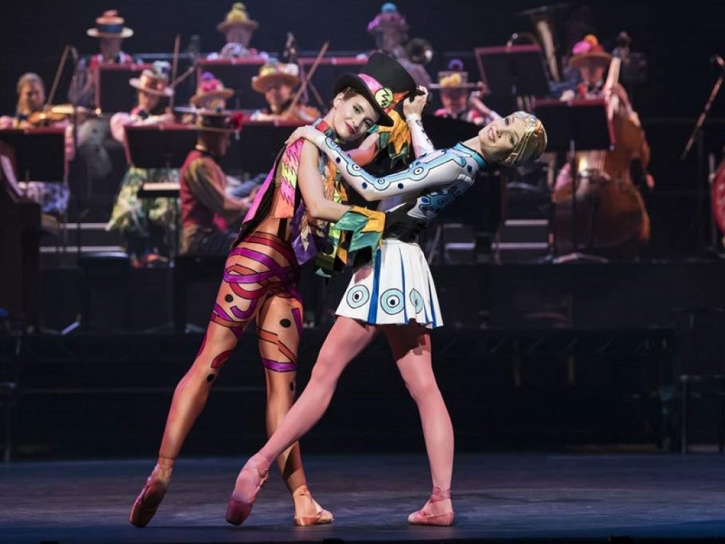 Triple Bill, il programma triplo della Royal Opera House, arriva al cinema: in diretta satellitare Within the Golden Hour di Christopher Wheeldon, Medusa (Nuova produzione) di Sidi Larbi Cherkaoui e Flight Pattern (Premio Olivier) di Crystal Pite