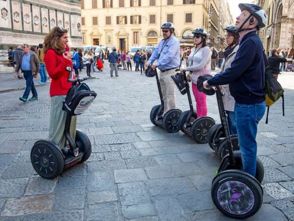 Micromobilità elettrica: al via la sperimentazione nelle città di hoverboard, segway, monopattini e monowheel