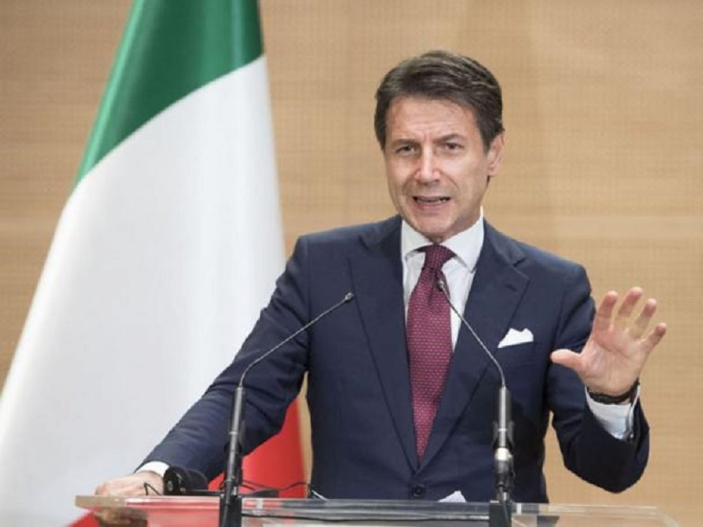 Prescrizione, i renziani votano con l’opposizione al Senato. L’ira di Conte: “Inaccettabile, serve un chiarimento”. Zingaretti: "Giusto reagire alle fibrillazioni di Italia Viva"