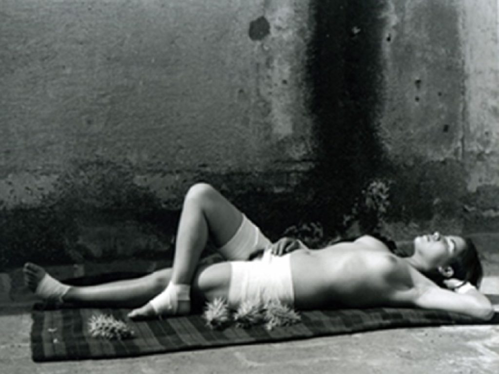 Al Museo di Santa Giulia dal 2 maggio all’8 settembre la mostra del Brescia Photo Festival che racconta il nudo femminile con 110 straordinari scatti di artisti di fama internazionale