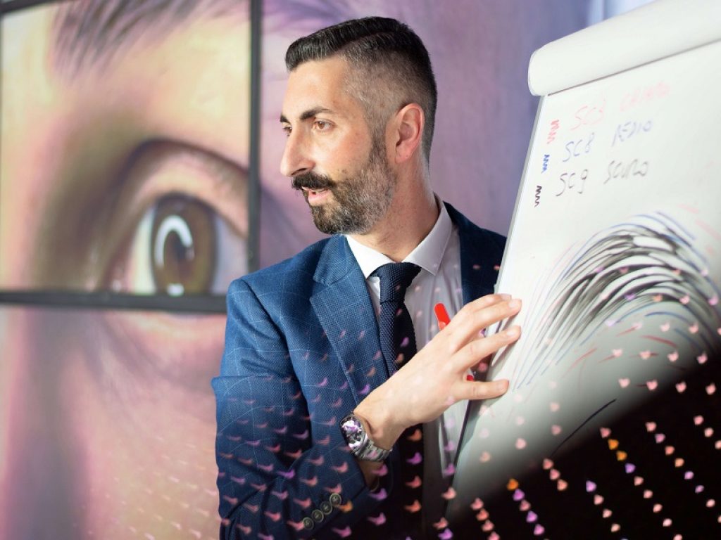 Il dermopigmentista sperimentale Toni Belfatto a Rotterdam, Dubai, Medellin e Kiev, le città in cui terrà master dedicati al sopracciglio iperrealistico maschile