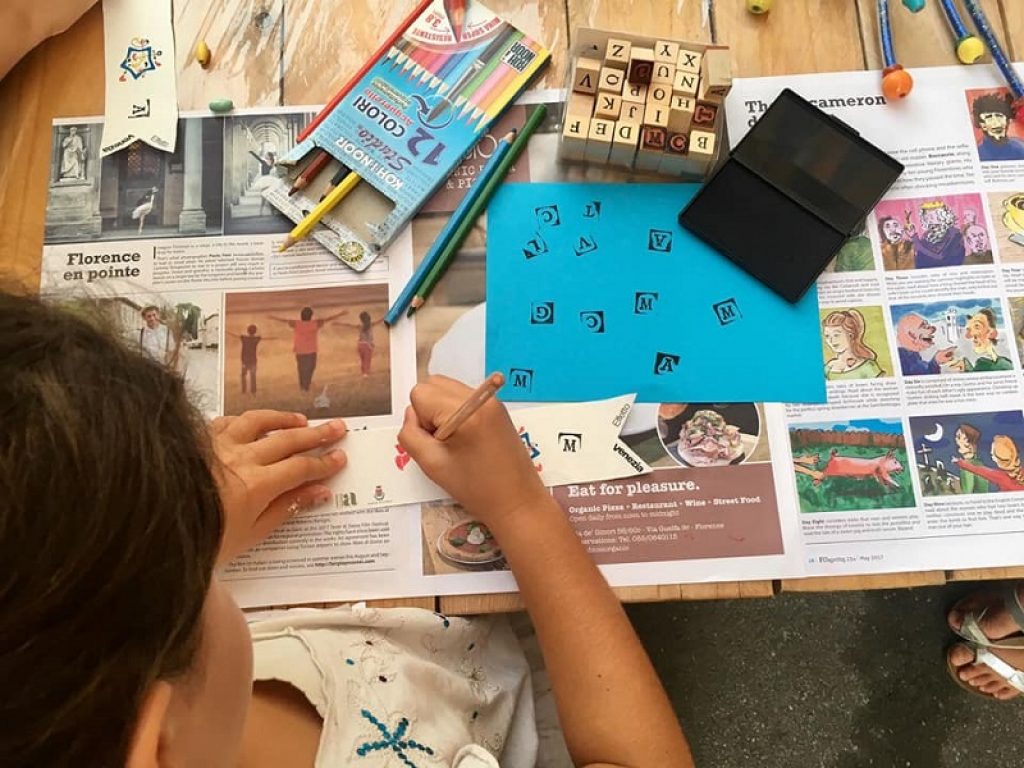 A Le Rampe in Festa i giochi di un tempo: laboratori didattici per creare girandole artigianali e dimostrazioni di maestri della carta
