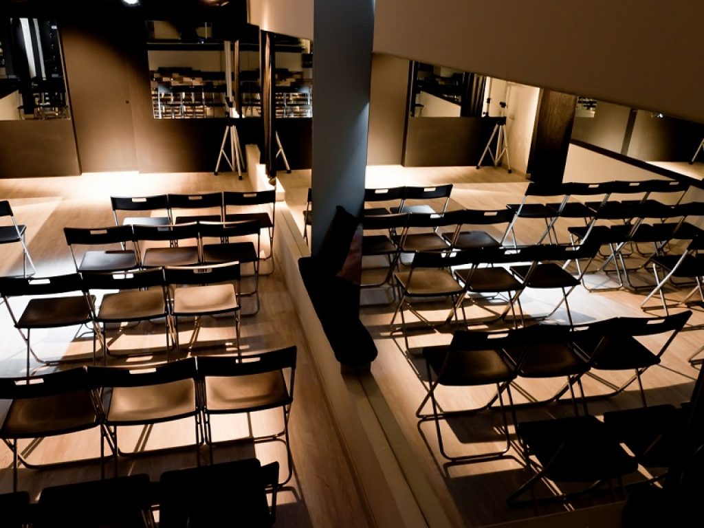 Nuova avventura per lo Spazio 18b al timone della nuova stagione "Fuoriclasse" in collaborazione con il Teatro de' Servi