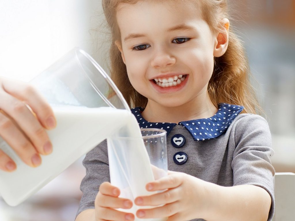 Allergia al latte vaccino: secondo una revisione pubblicata su JAMA Pediatrics diagnosi eccessive, che potrebbero compromettere anche l'allattamento al seno