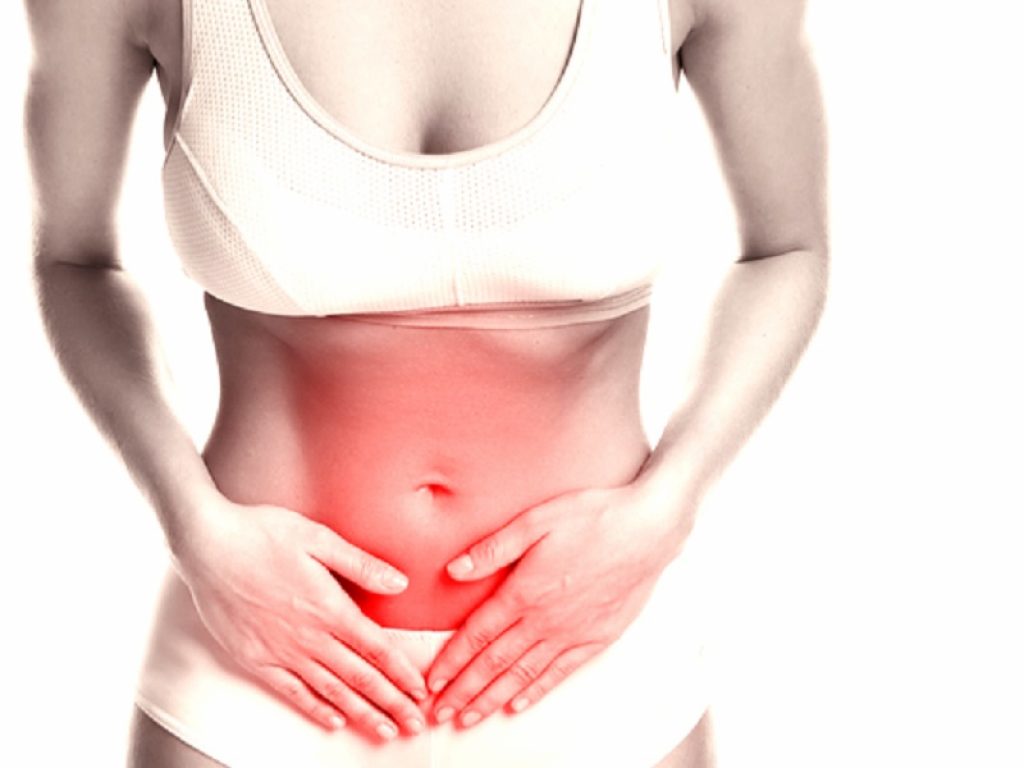 La cistite è la più comune infezione batterica dopo quella ai polmoni. Interessa almeno una donna su due: ecco cause, sintomi e rimedi