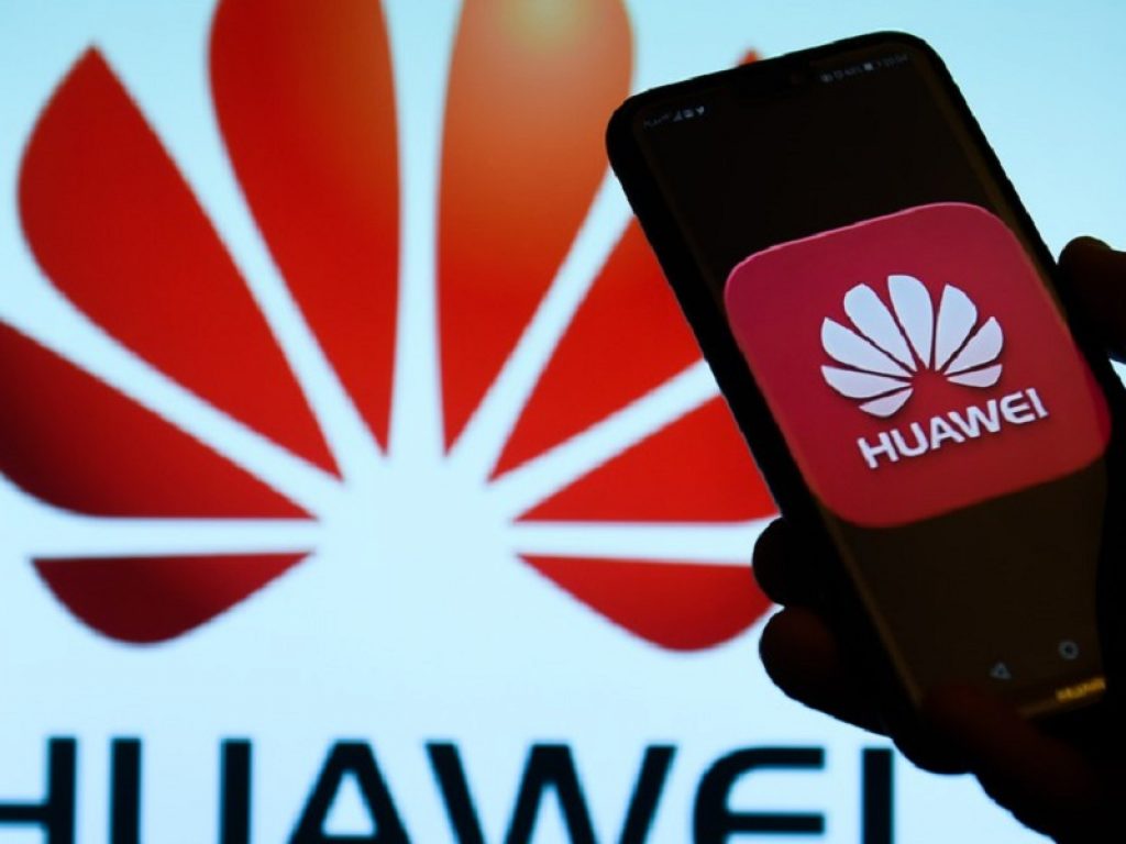 Google ritira licenza Android a Huawei: associazioni dei consumatori lanciano l'allarme per i clienti che rischiano di ritrovarsi con device inutilizzabili