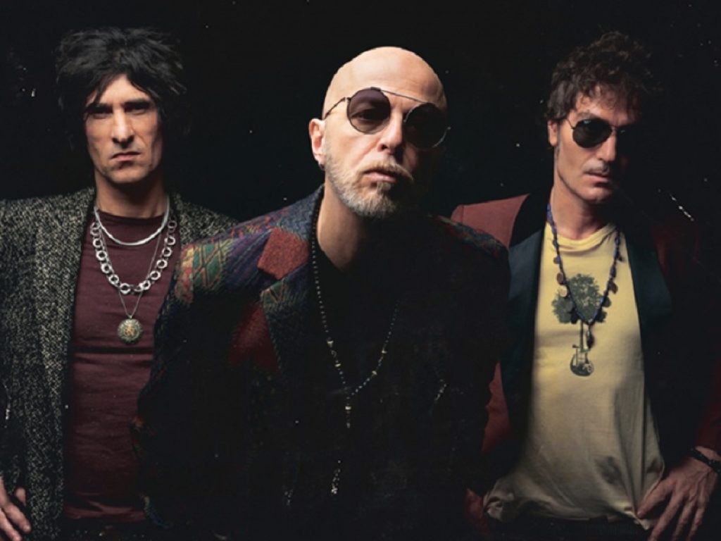 Dal 27 giugno alla Cavea del Teatro del Maggio a Firenze spazio alla musica, con una serie di concerti tutti da ascoltare. Franz Ferdinand, Hakon, Negrita, Calexico e tanti altri, su uno dei palchi estivi più scenografici della città