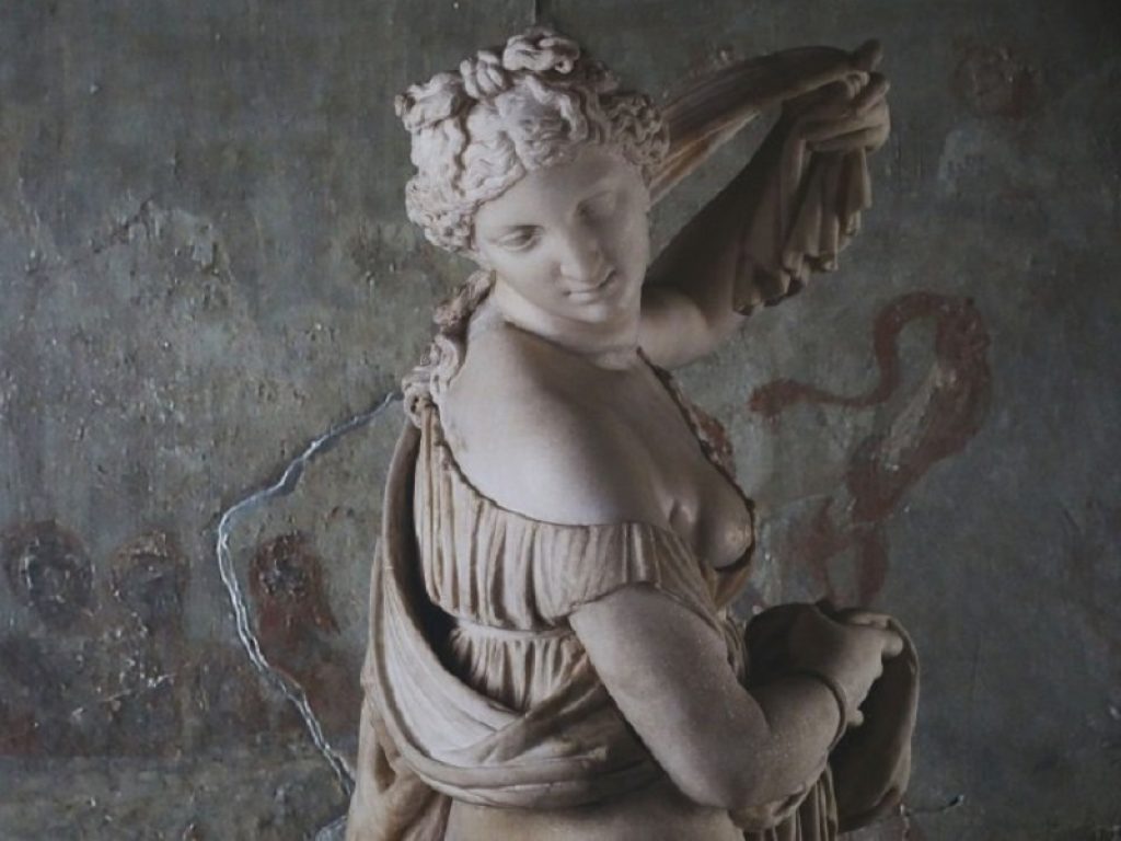 Contro bullismo e violenza sulle donne il Codacons propone a sindaci e direttori dei musei una mostra fotografica itinerante per studenti