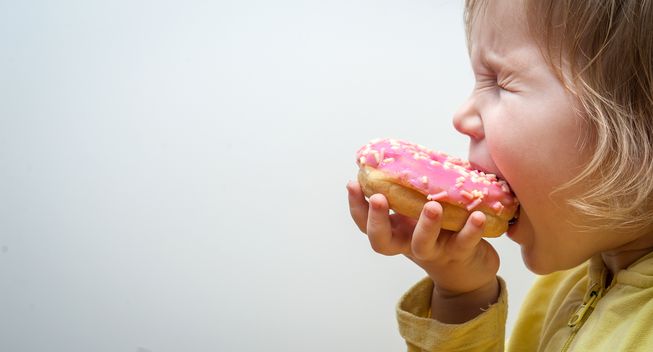 Quasi un terzo dei bambini europei è in sovrappeso e più di uno su dieci è francamente obeso: Italia e Grecia sono tra i Paesi peggiori