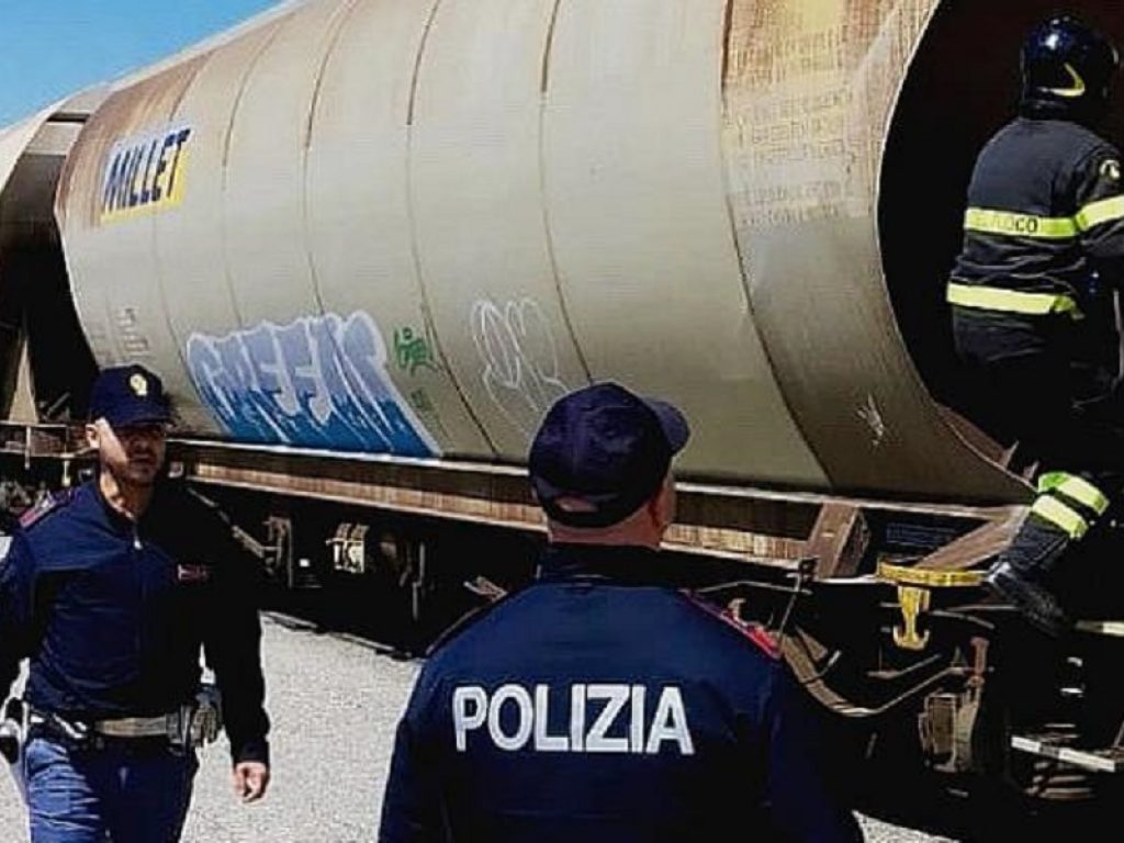 Allo scalo merci di Verona Porta Nuova sette stranieri di varie nazionalità scoperti dentro una cisterna di mais su un treno proveniente dalla Serbia
