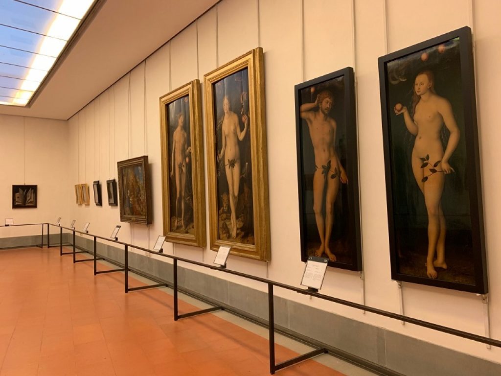 “Opere abbaglianti e dipinti spettacolari”: la storica rivista inglese spiega così il primo posto degli Uffizi tra i migliori musei al mondo, davanti a Louvre, Moma, Prado ed altri big